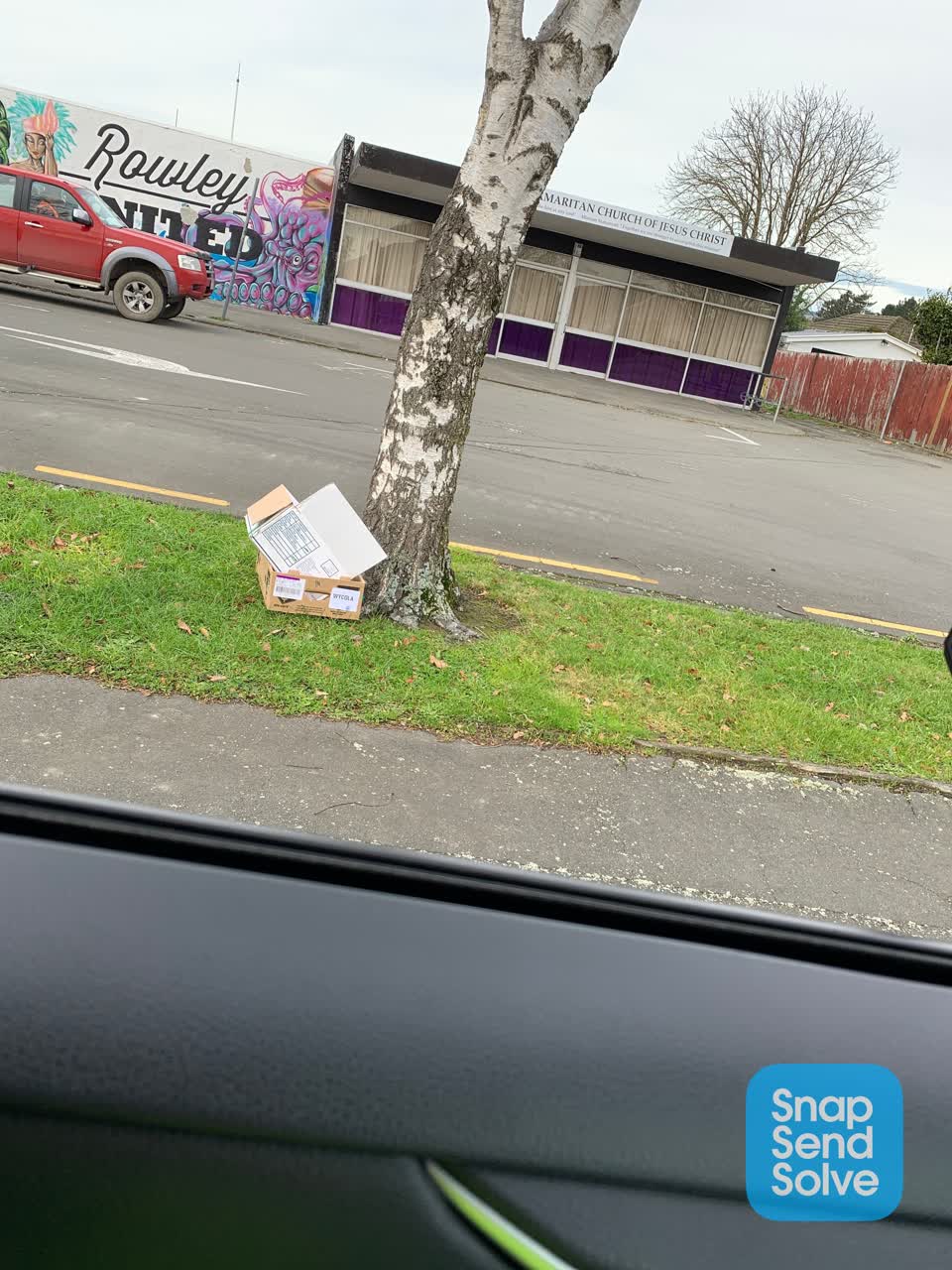 The photograph attached to this rubbish/recycling report