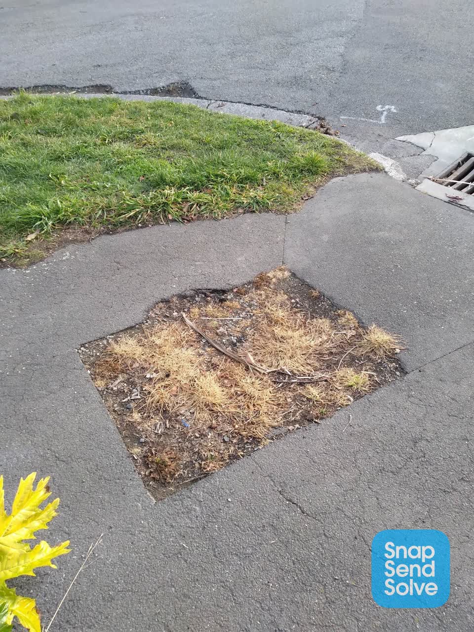 The photograph attached to this roading/streets report