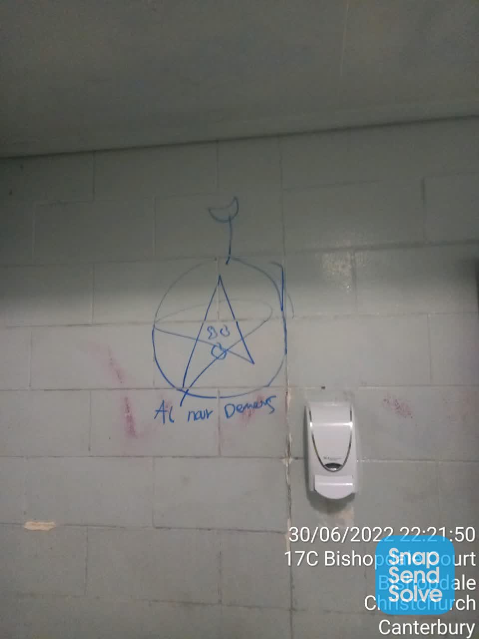 The photograph attached to this graffiti report