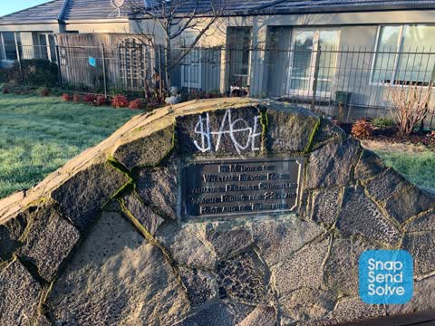 Graffiti, a report photo