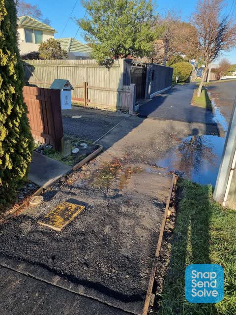 Water Leak, a report photo