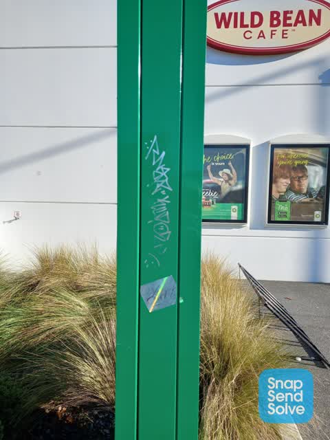 Graffiti, a report photo