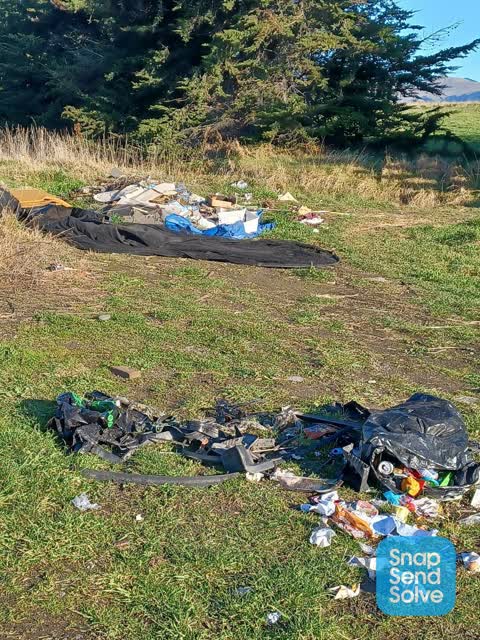 Rubbish/Recycling — a report photo