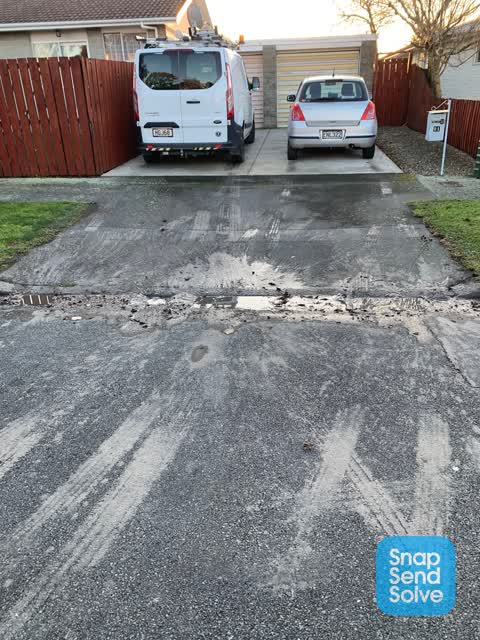 Roading/Streets, a report photo