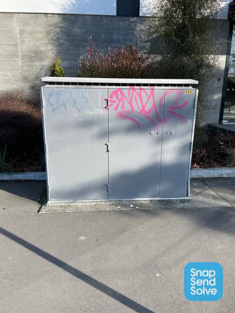Graffiti, a report photo