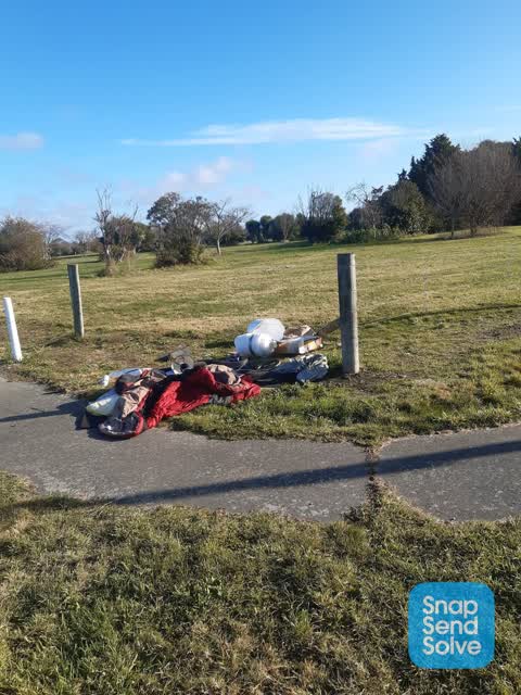 Rubbish/Recycling, a report photo