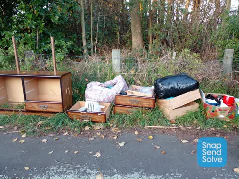 Rubbish/Recycling, a report photo