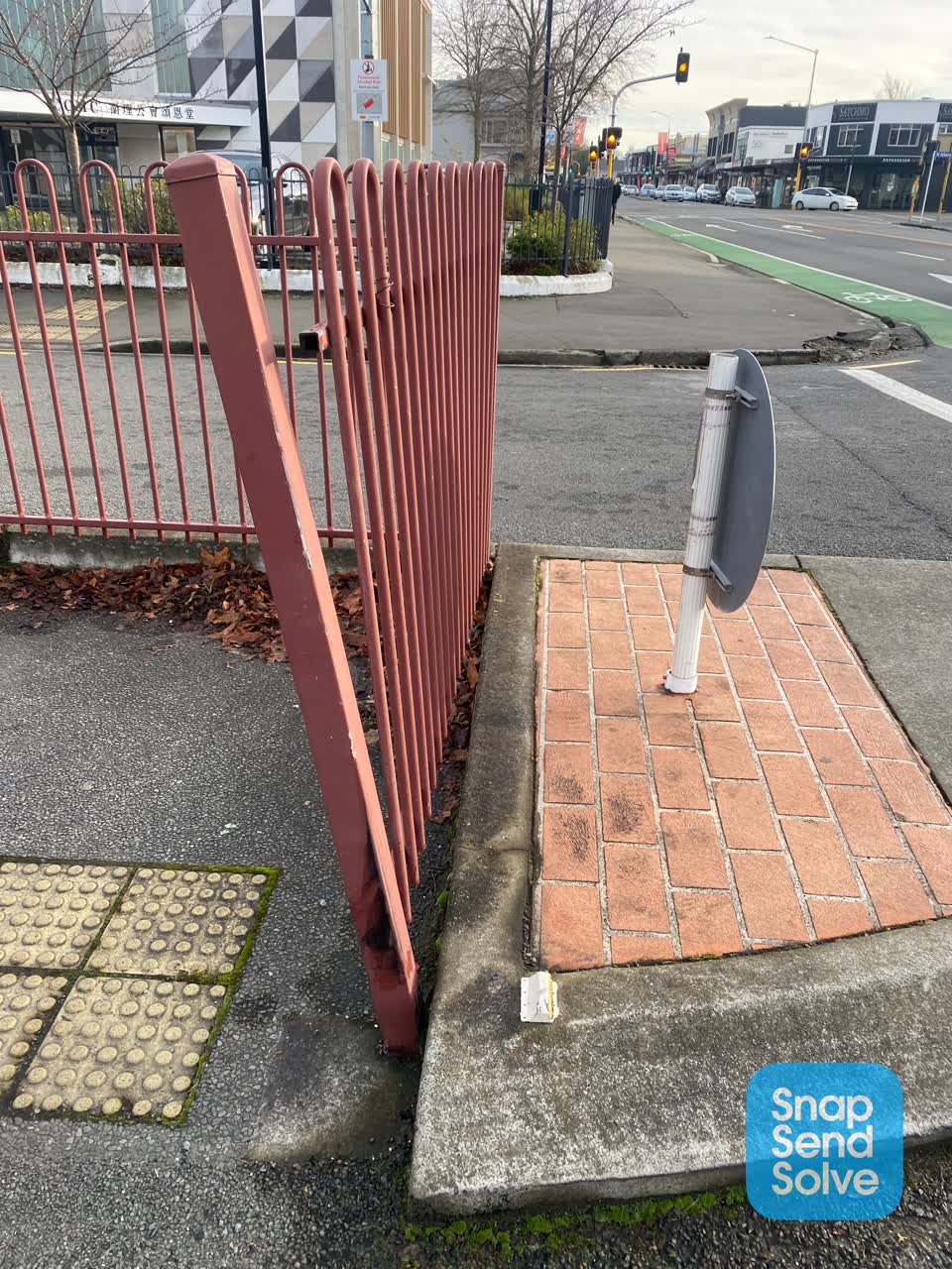 The photograph attached to this roading/streets report