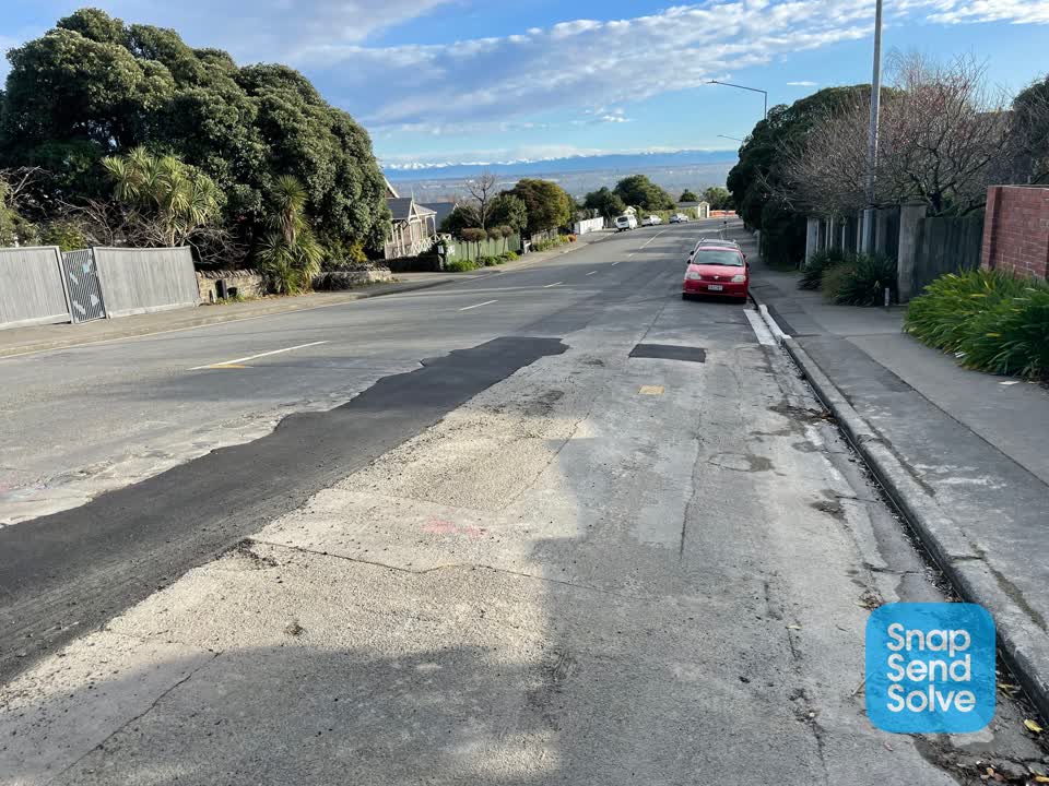 The photograph attached to this roading/streets report