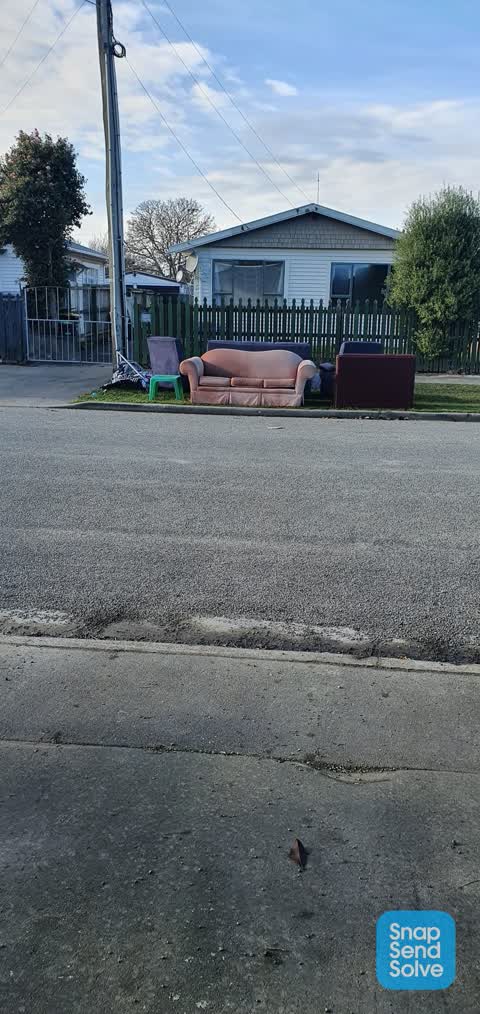Rubbish/Recycling, a report photo