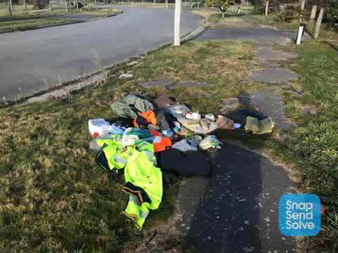 Rubbish/Recycling, a report photo