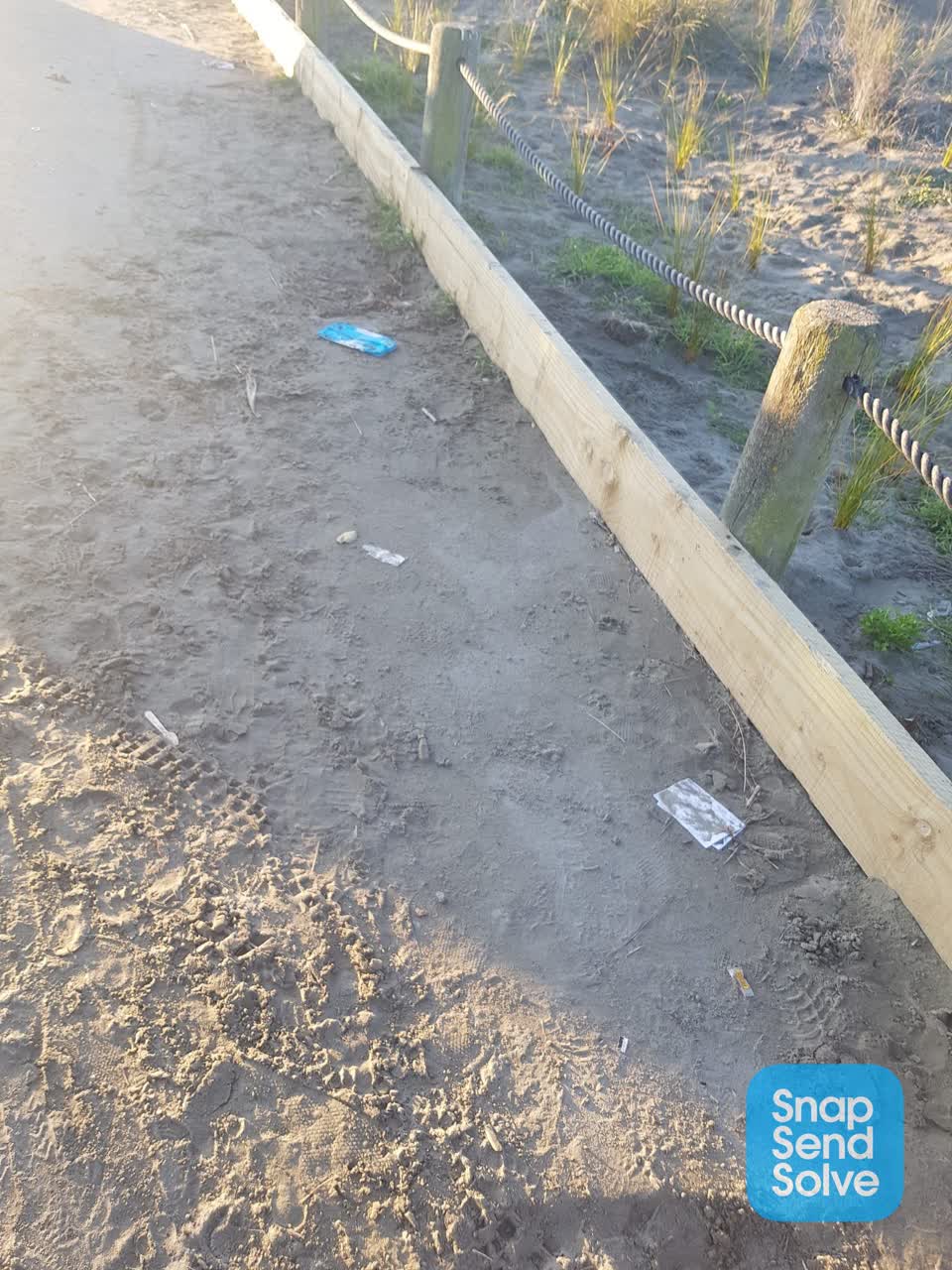 The photograph attached to this rubbish/recycling report