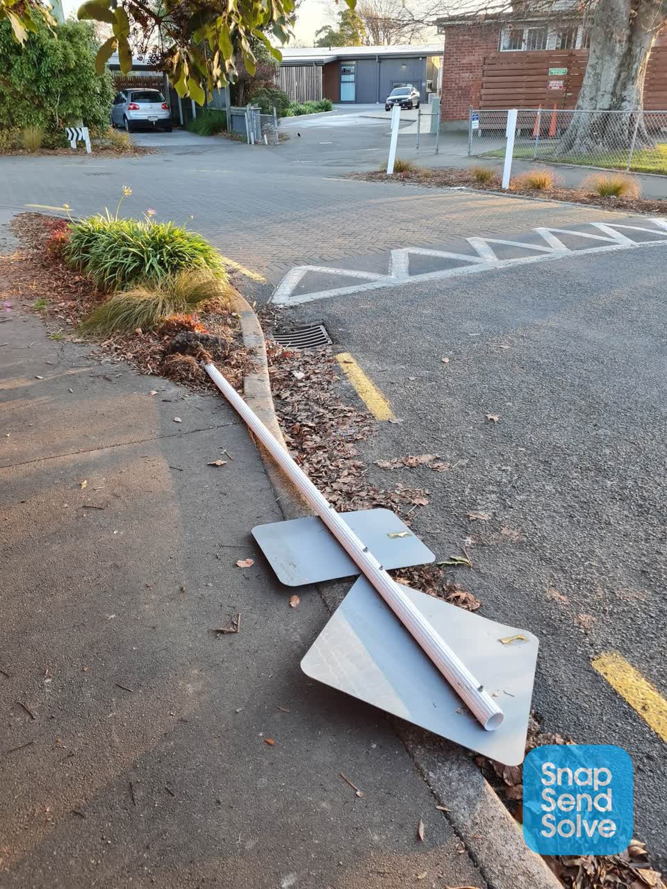 The photograph attached to this roading/streets report