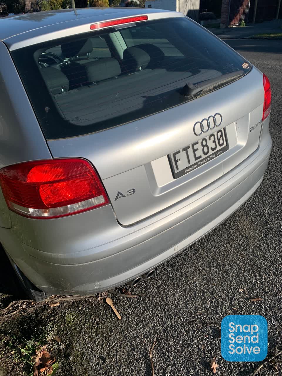 The photograph attached to this roading/streets report