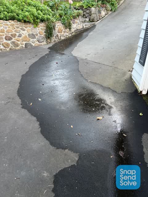 Water Leak, a report photo