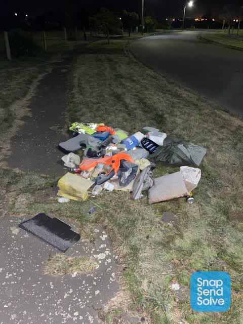 Rubbish/Recycling, a report photo