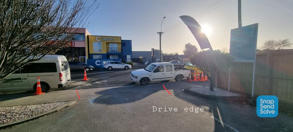 The photograph attached to this roading/streets report
