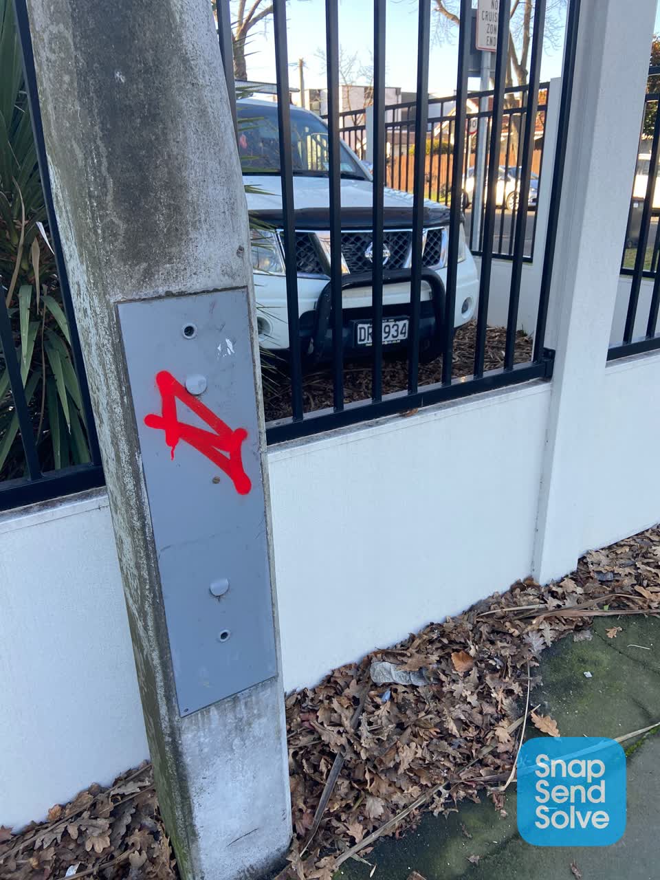 The photograph attached to this graffiti report