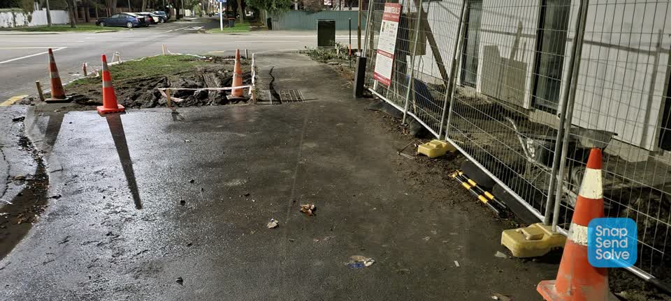 The photograph attached to this roading/streets report