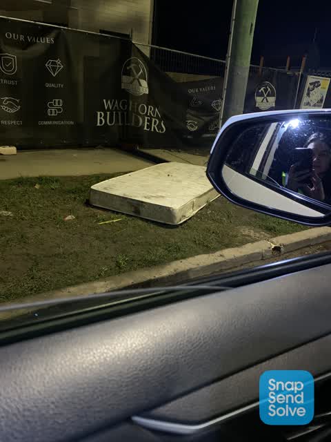 Rubbish/Recycling, a report photo