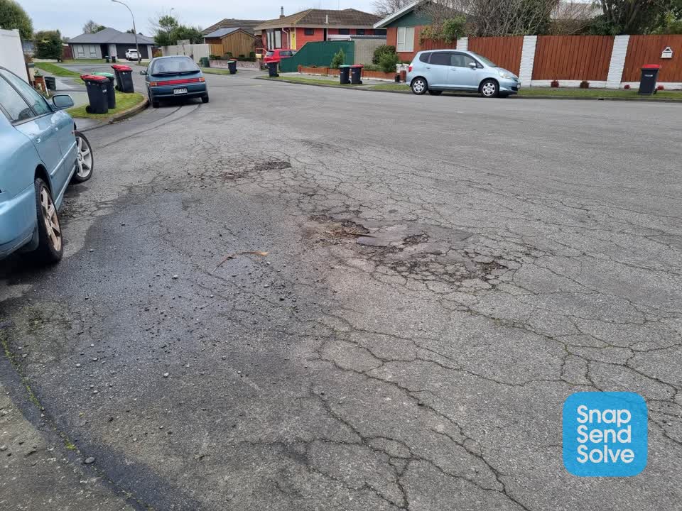 The photograph attached to this roading/streets report