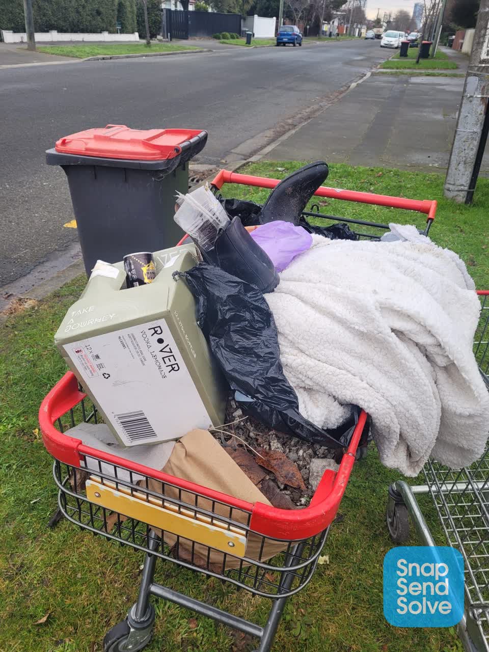 The photograph attached to this rubbish/recycling report