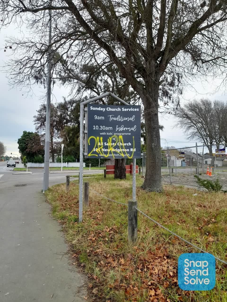 The photograph attached to this graffiti report