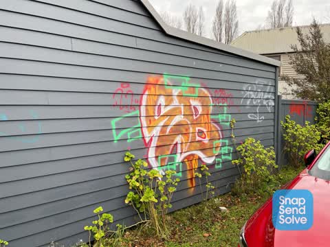 Graffiti, a report photo