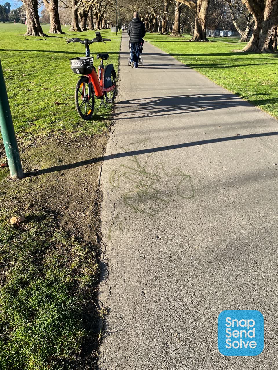 The photograph attached to this graffiti report