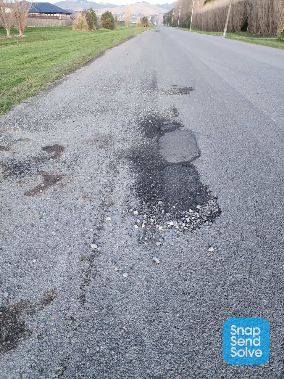 The photograph attached to this roading/streets report