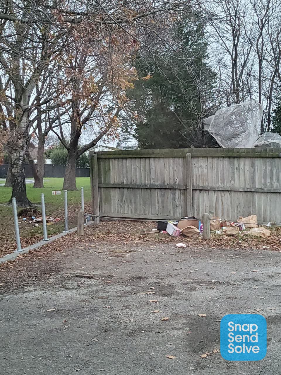 The photograph attached to this rubbish/recycling report