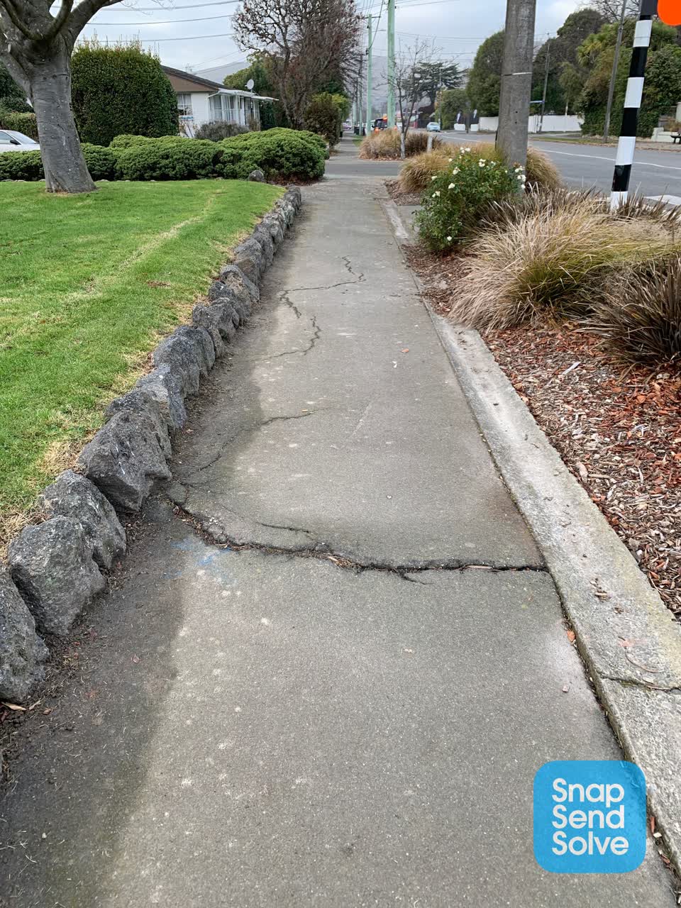 The photograph attached to this roading/streets report