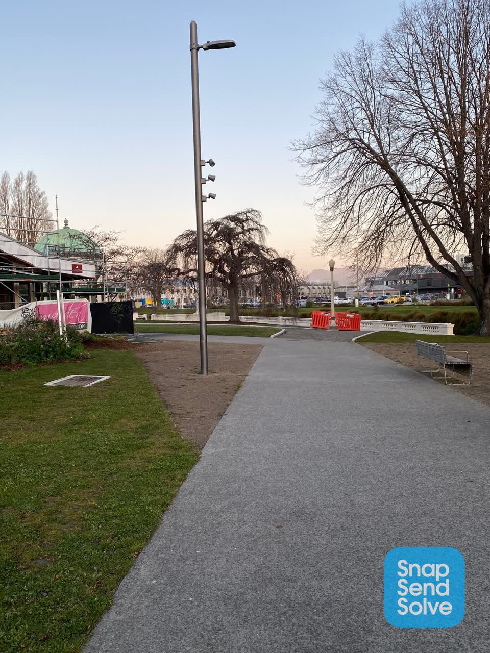 The photograph attached to this roading/streets report