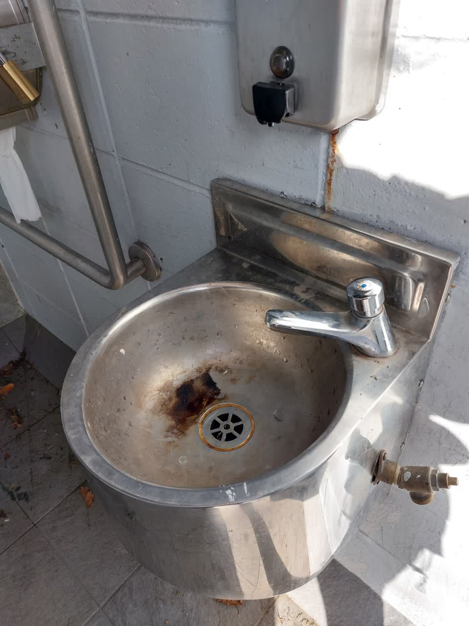 The photograph attached to this parks report