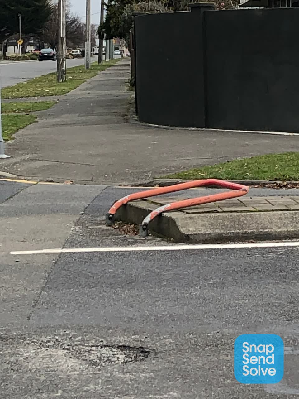 The photograph attached to this roading/streets report