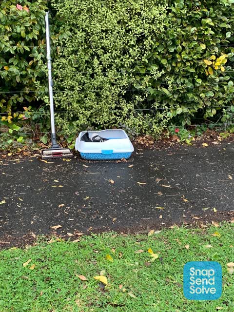 Rubbish/Recycling, a report photo