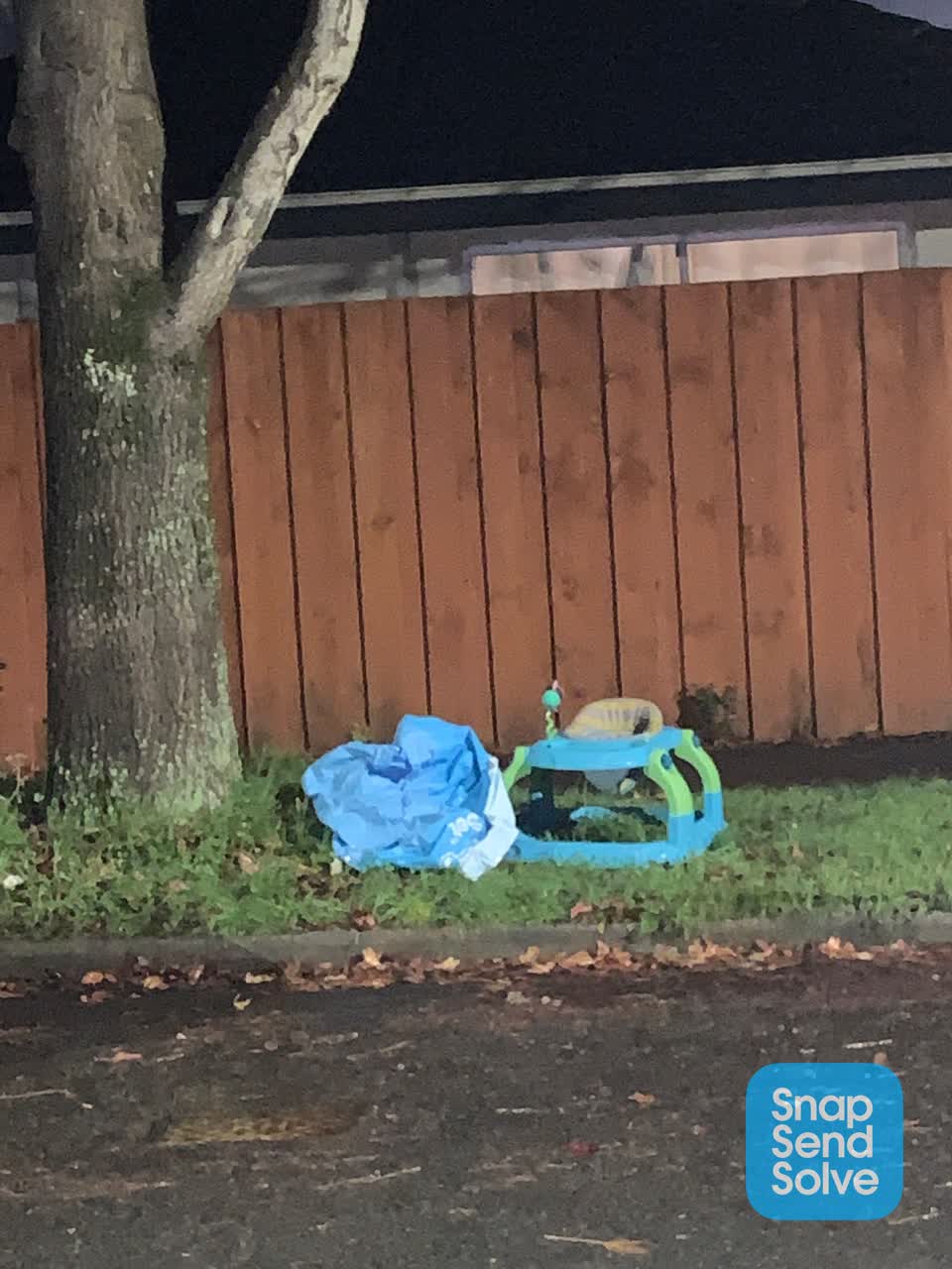 The photograph attached to this rubbish/recycling report