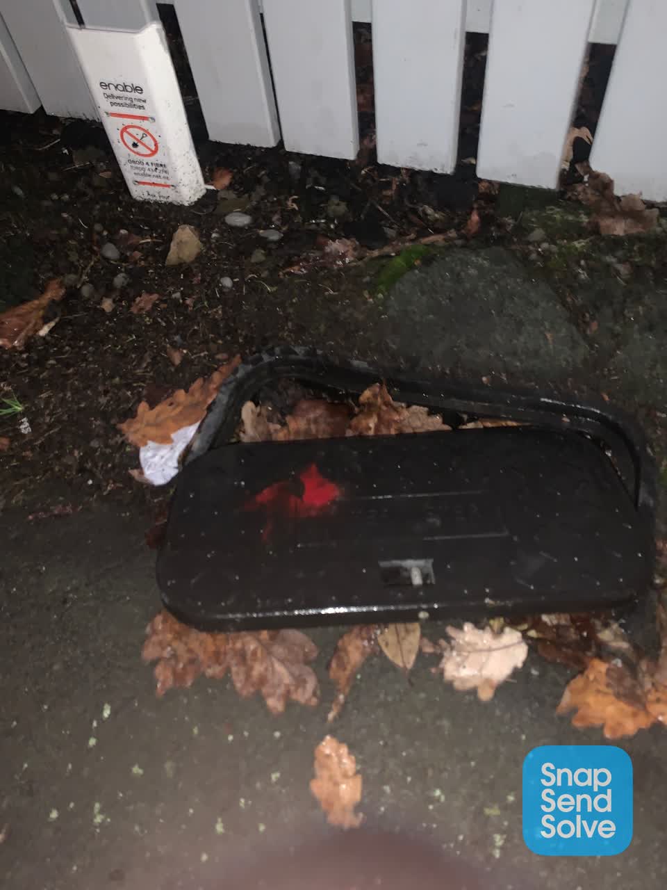 The photograph attached to this roading/streets report