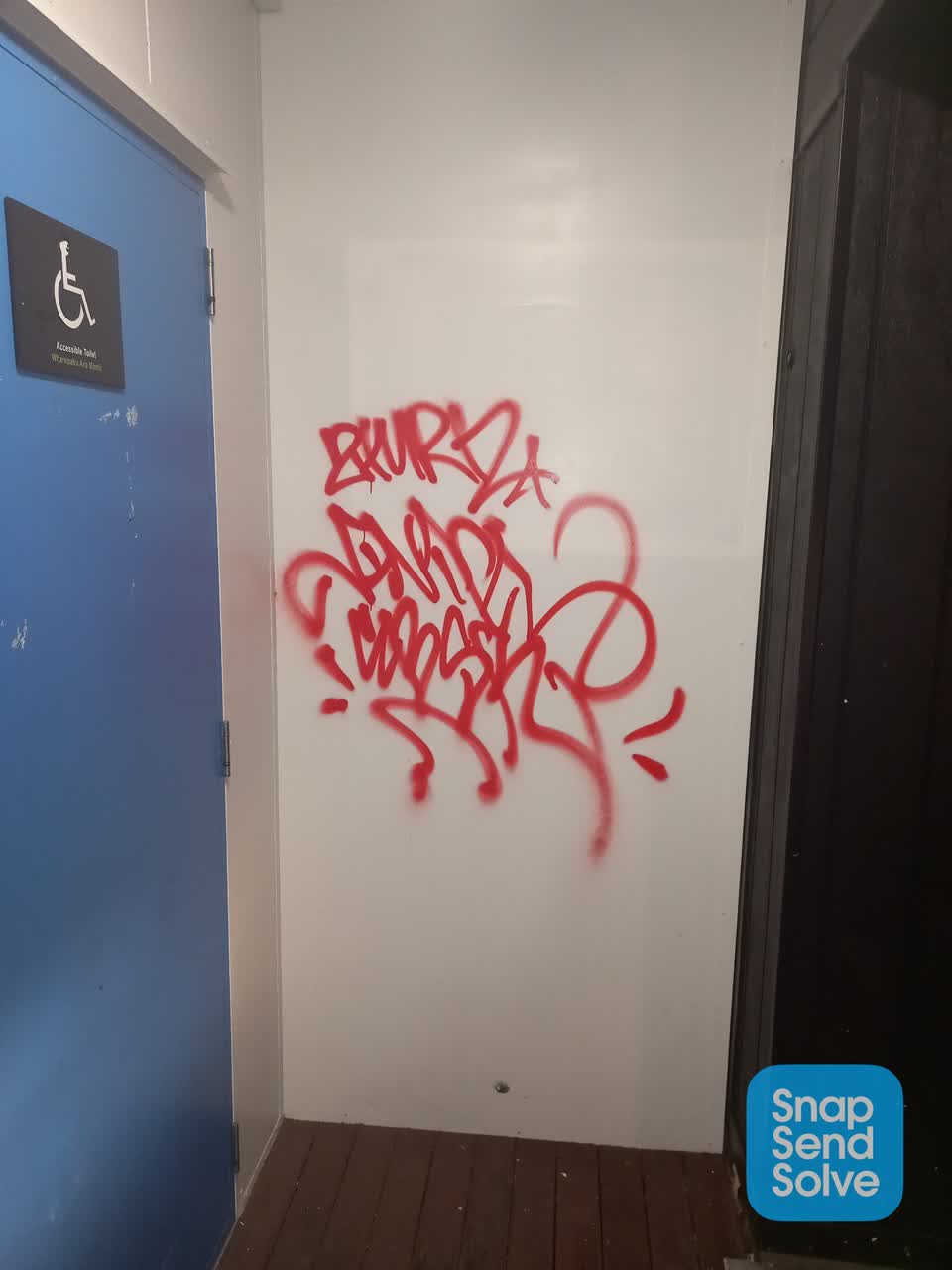 The photograph attached to this graffiti report