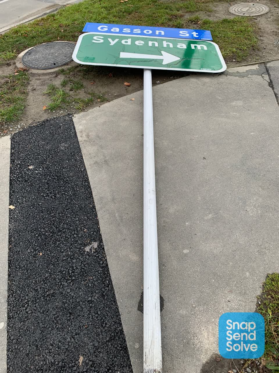 The photograph attached to this roading/streets report