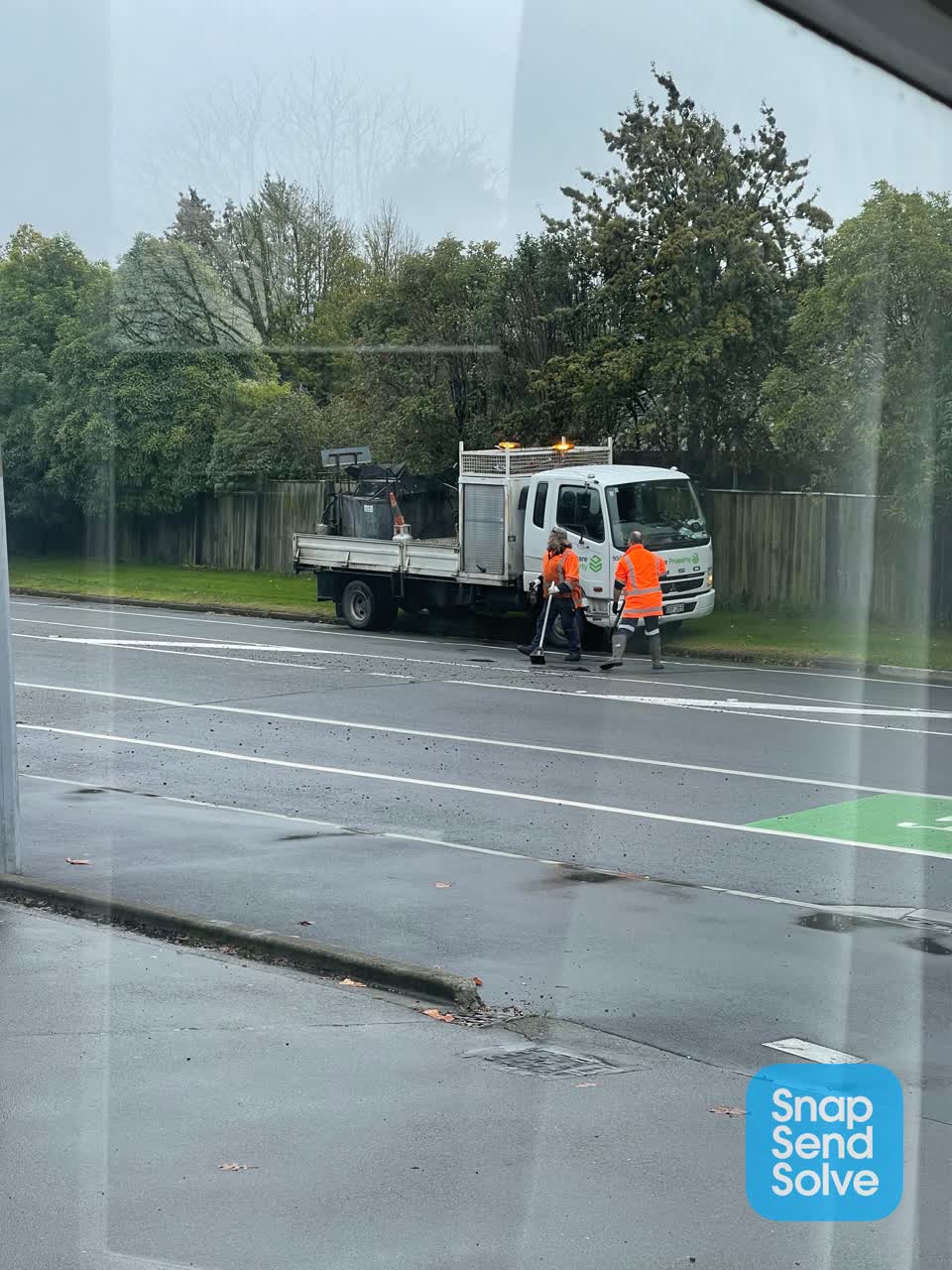 The photograph attached to this roading/streets report
