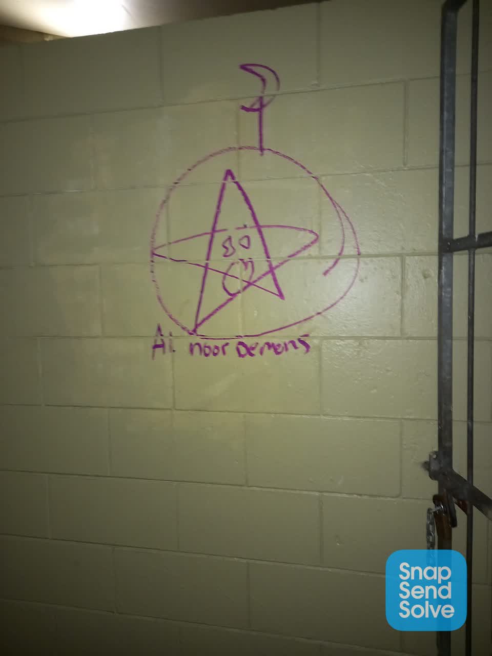 The photograph attached to this graffiti report