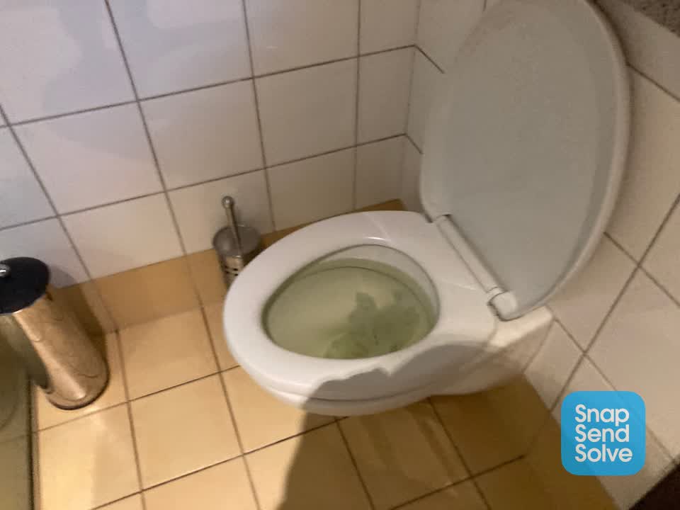 The photograph attached to this sewer - general report
