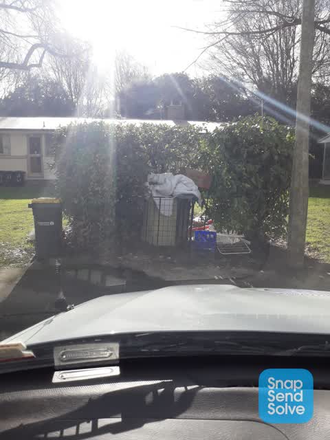 Rubbish/Recycling, a report photo