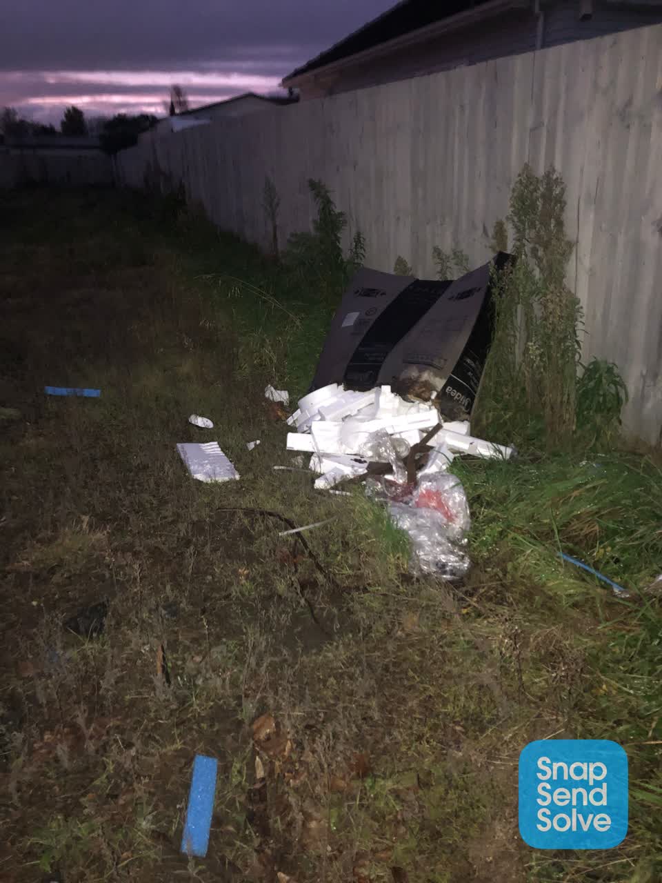 The photograph attached to this rubbish/recycling report