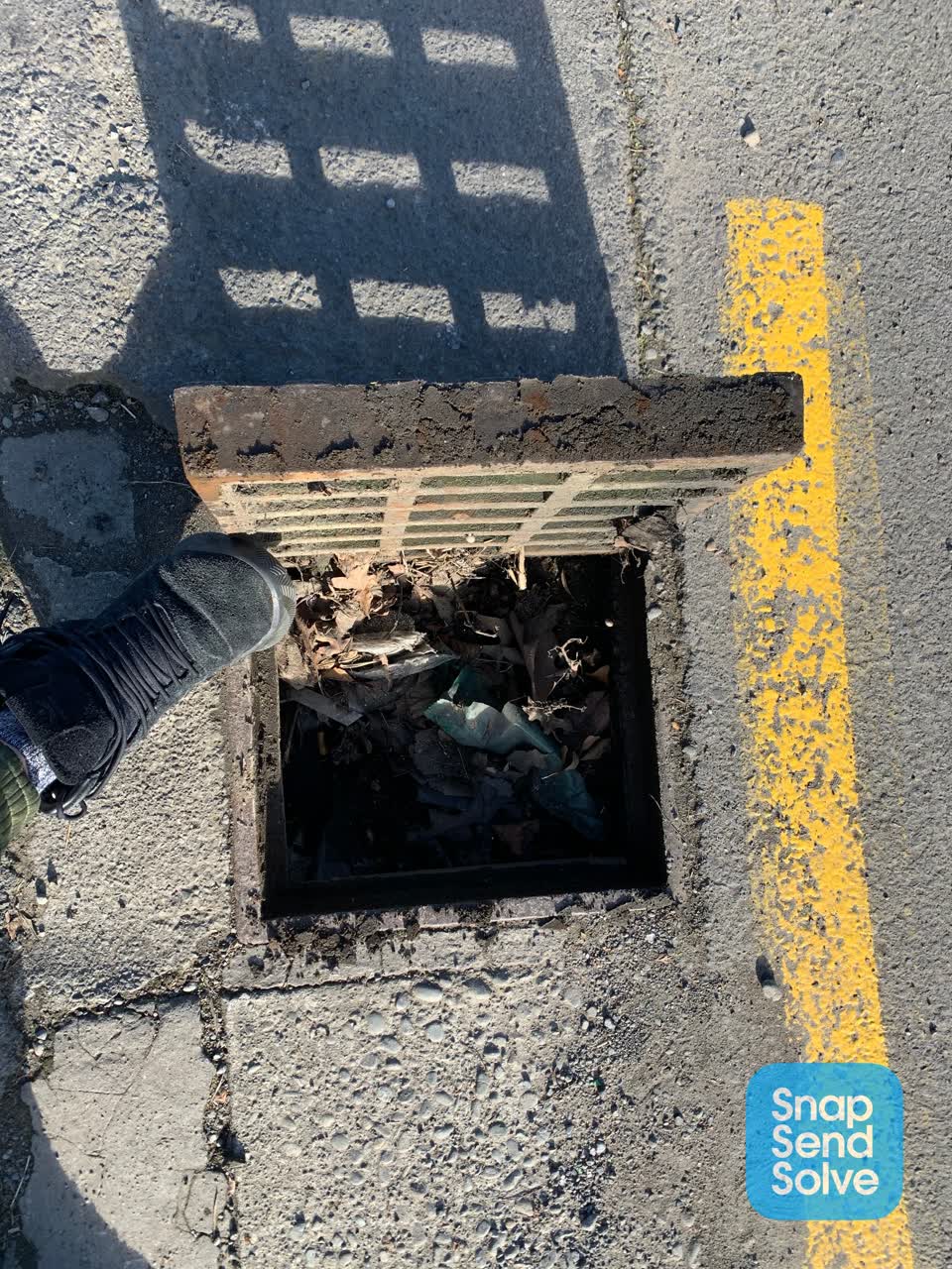 The photograph attached to this sewer - leak / blockage report