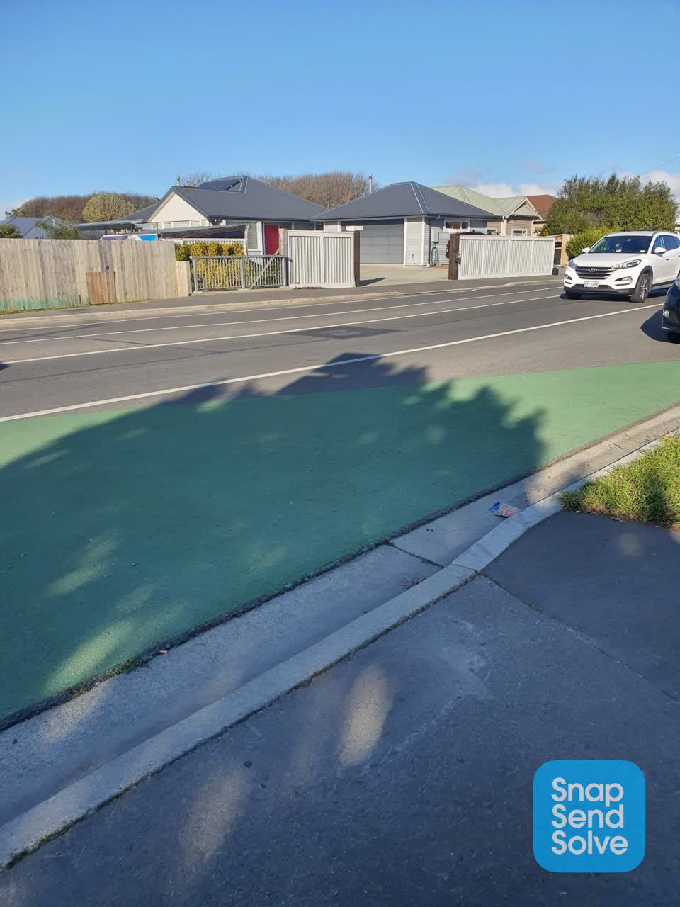 The photograph attached to this roading/streets report