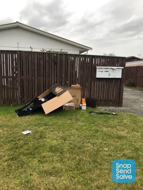 Rubbish/Recycling, a report photo