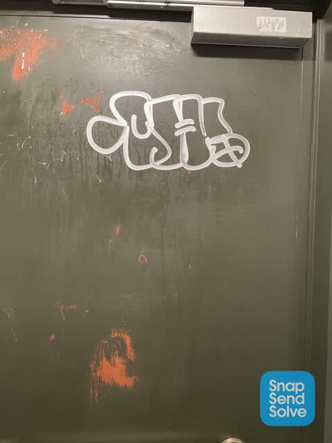 Graffiti, a report photo