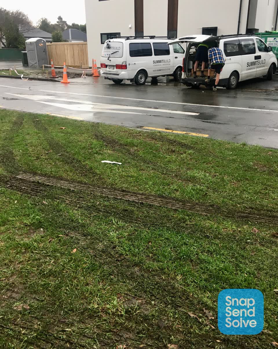 The photograph attached to this roading/streets report